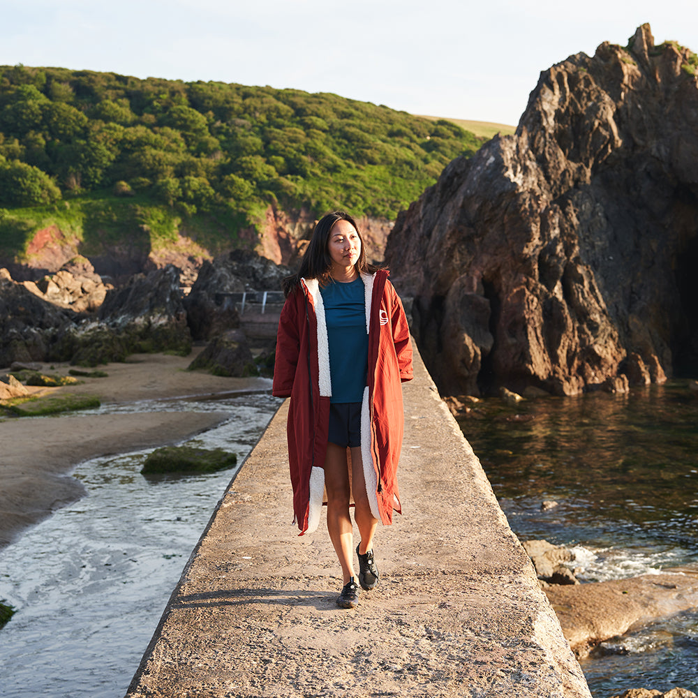 Samphire - Weatherproof Short Sleeve Changing Robe (Deep Red)